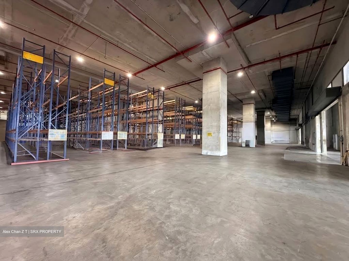 Gul Way (D22), Warehouse #578704741